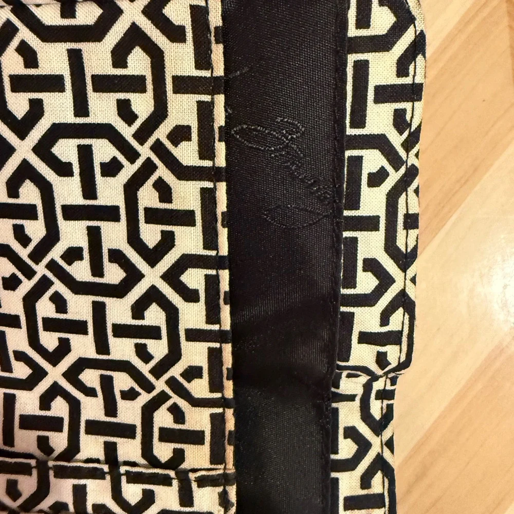 Vera Bradley Yellow and Black Floral Wallet - Picture 4 of 4